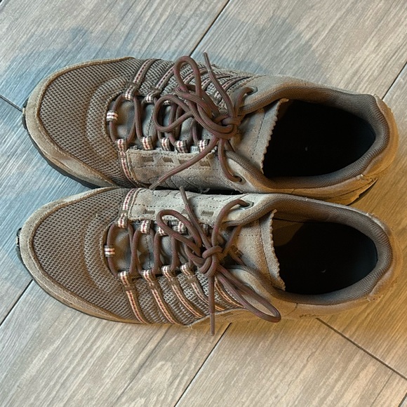 Tan waterproof Columbia Techlite hiking shoes, size 8.5 - Picture 7 of 8